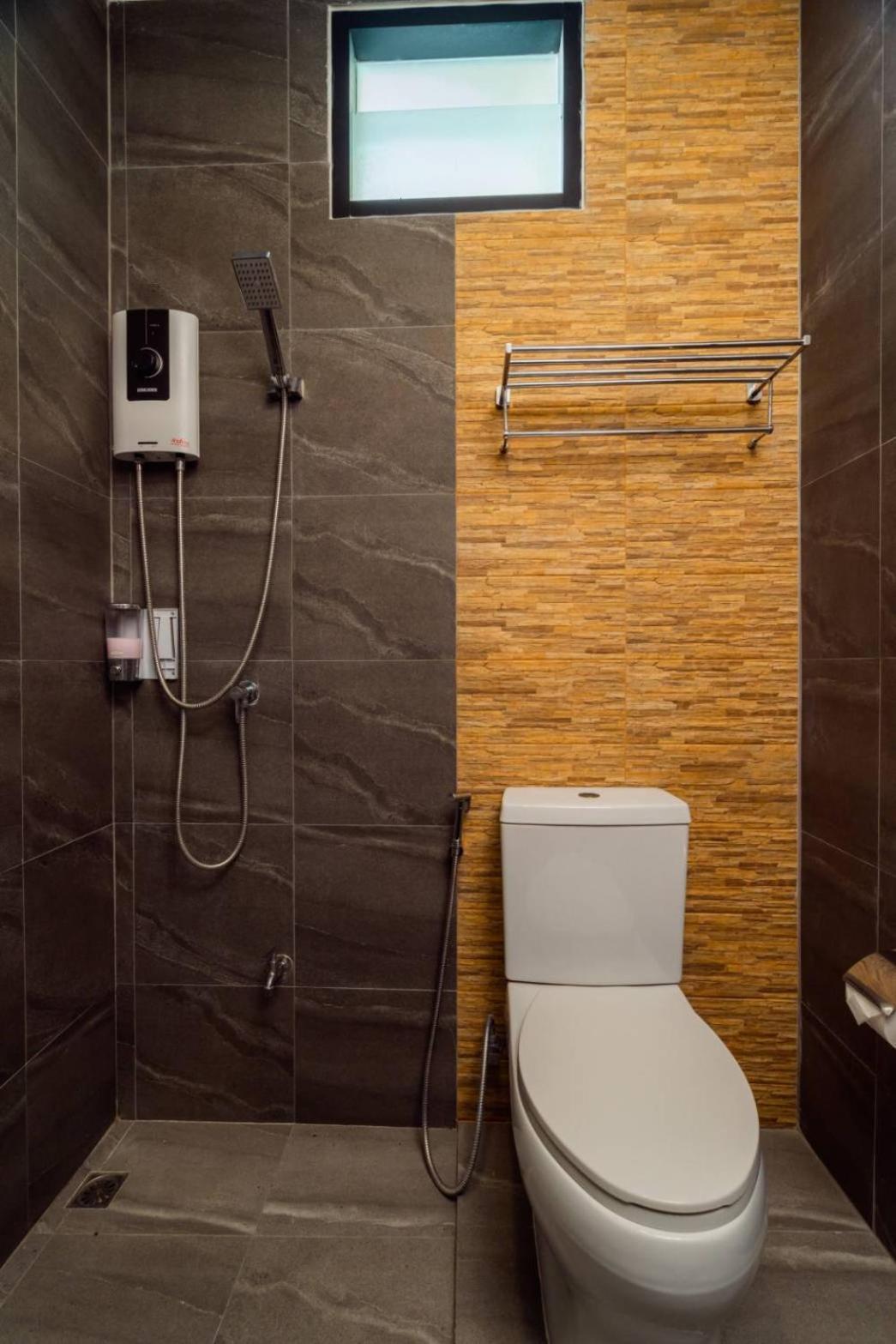 Terminal 58 Hotel Ban Mut Dok Khao Екстериор снимка
