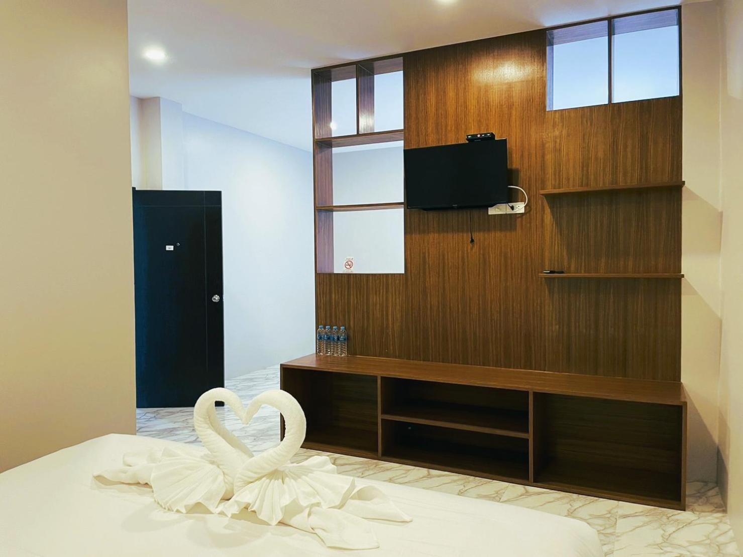 Terminal 58 Hotel Ban Mut Dok Khao Екстериор снимка